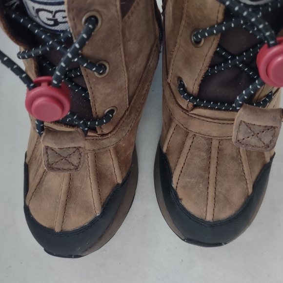 UGG Turlock Leather Winter Boots Shearling Insulated Brown Children's Sz 13 EX! - Picture 6 of 12